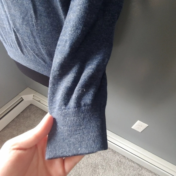 Van Heusen Men's Crewneck Sweater - Picture 3 of 3